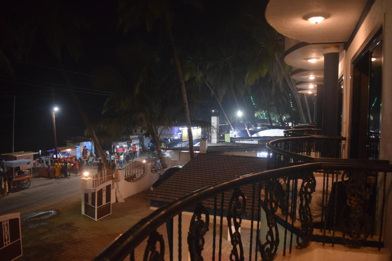 Hotel Murud Marina Exterior foto